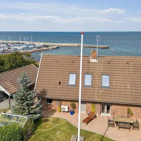 Hébergement de vacances Dzavid - 50m From The Sea By Interhome