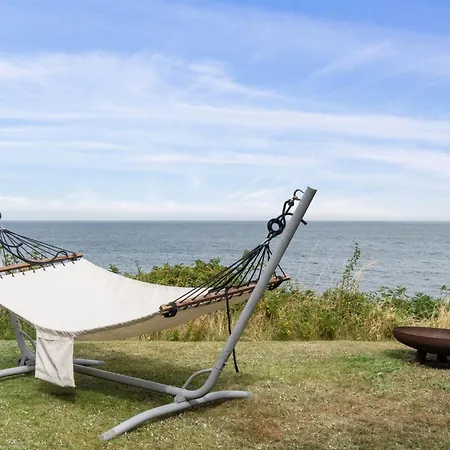 Hébergement de vacances Dzavid - 50m From The Sea By Interhome *