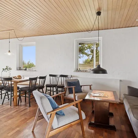 Dzavid - 50m From The Sea By Interhome Hébergement de vacances Havnebyen