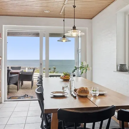 Hébergement de vacances Dzavid - 50m From The Sea By Interhome Havnebyen